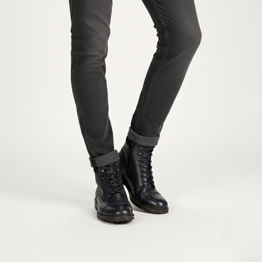 Calçado de estética artesanal em couro genuíno para homem