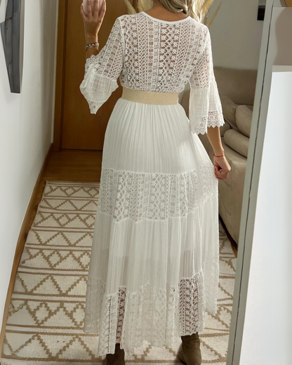 Vestido comprido e elegante de renda