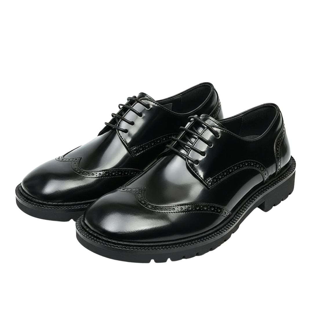 Sapatos Brogue de bico redondo estilo britânico