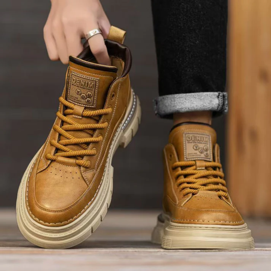 Botas de estilo britânico em couro