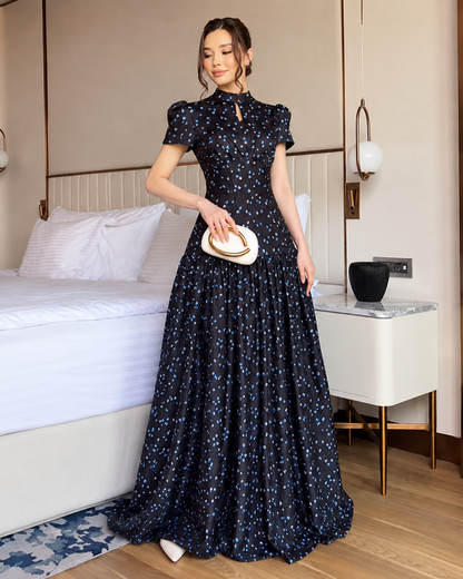 Vestido Comprido Estampado com Manga Curta