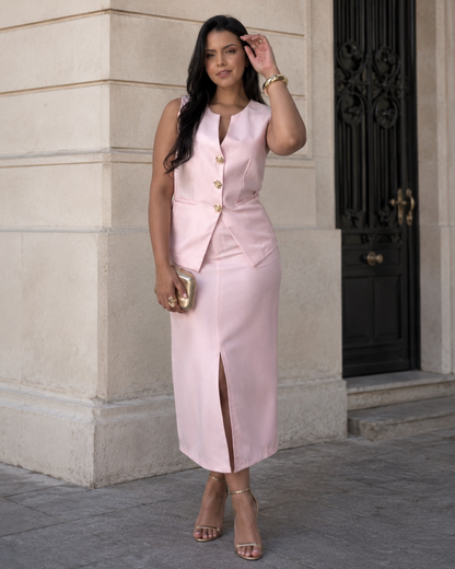 Conjunto Elegante com Colete e Saia