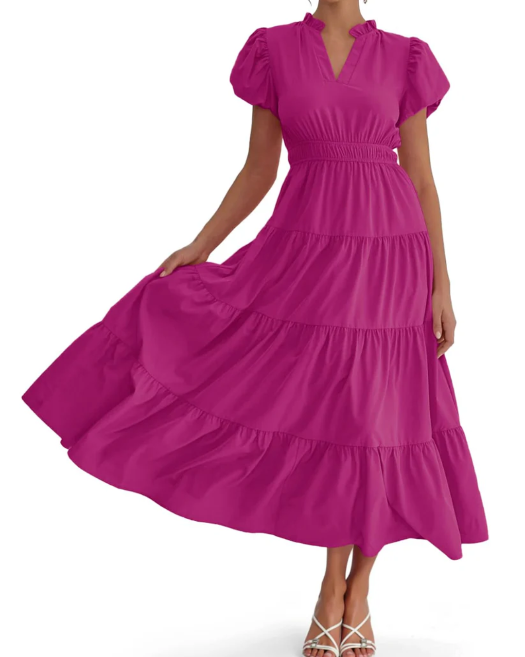 Vestido com mangas bufantes e corte em camadas