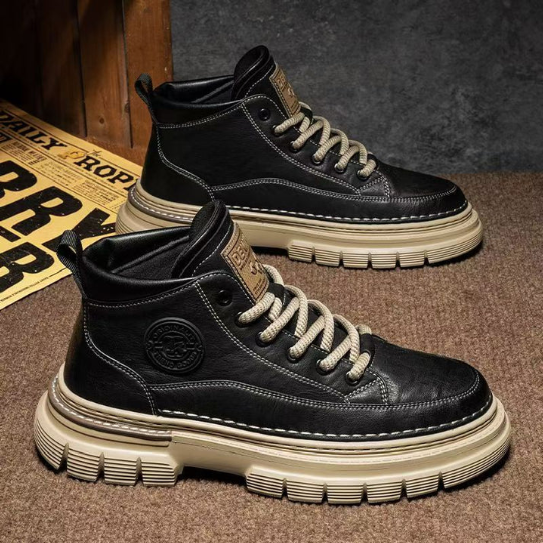 Botas de estilo britânico em couro