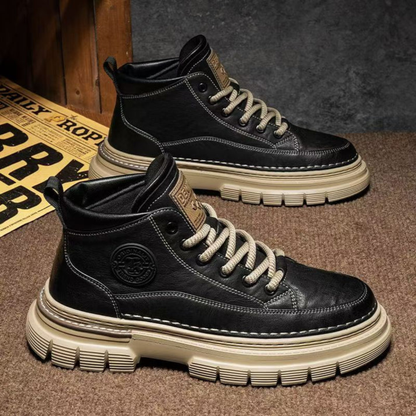 Botas de estilo britânico em couro