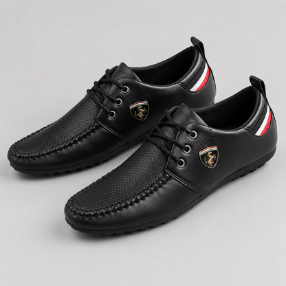 Sapatos Casuais com Atacadores e Costuras Visíveis
