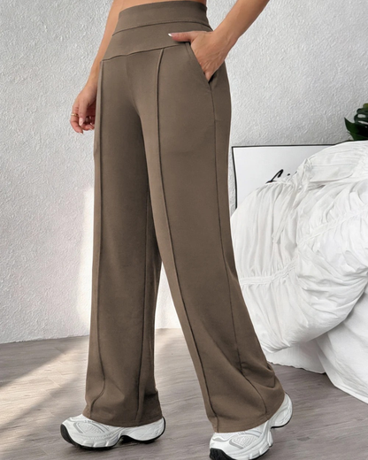 Calças de Corte Reto e Ajuste Folgado