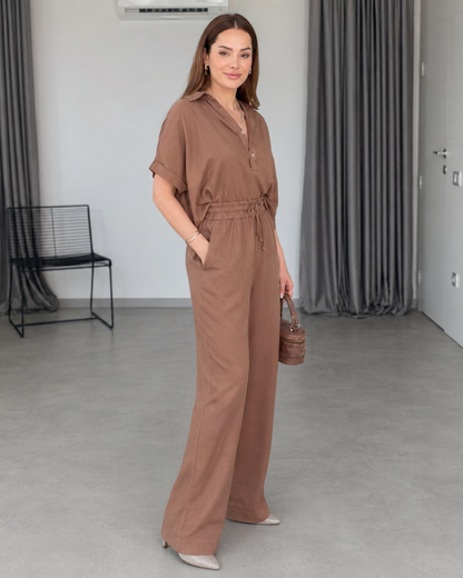 Conjunto Fluido de Polo e Calças Palazzo
