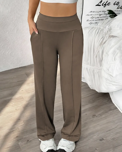 Calças de Corte Reto e Ajuste Folgado