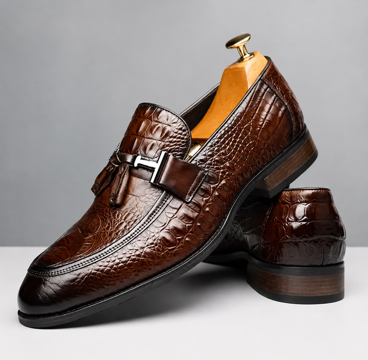 Sapatos ergonómicos de couro com design texturizado