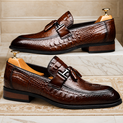 Sapatos ergonómicos de couro com design texturizado